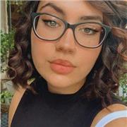 Ragazza all’ultimo anno di liceo offre ripetizioni